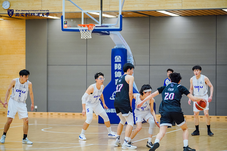 图片报：基米希在加练角球，本赛季他利用角球已送出四次助攻